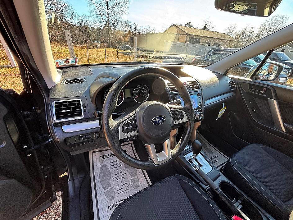 Used 2018 Subaru Forester 2.5i Premium w/ All-Weather Package image 21