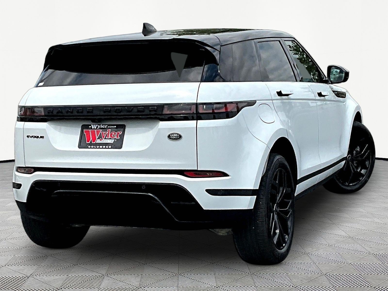 Used 2023 Land Rover Range Rover Evoque S AWD/4WD image 6