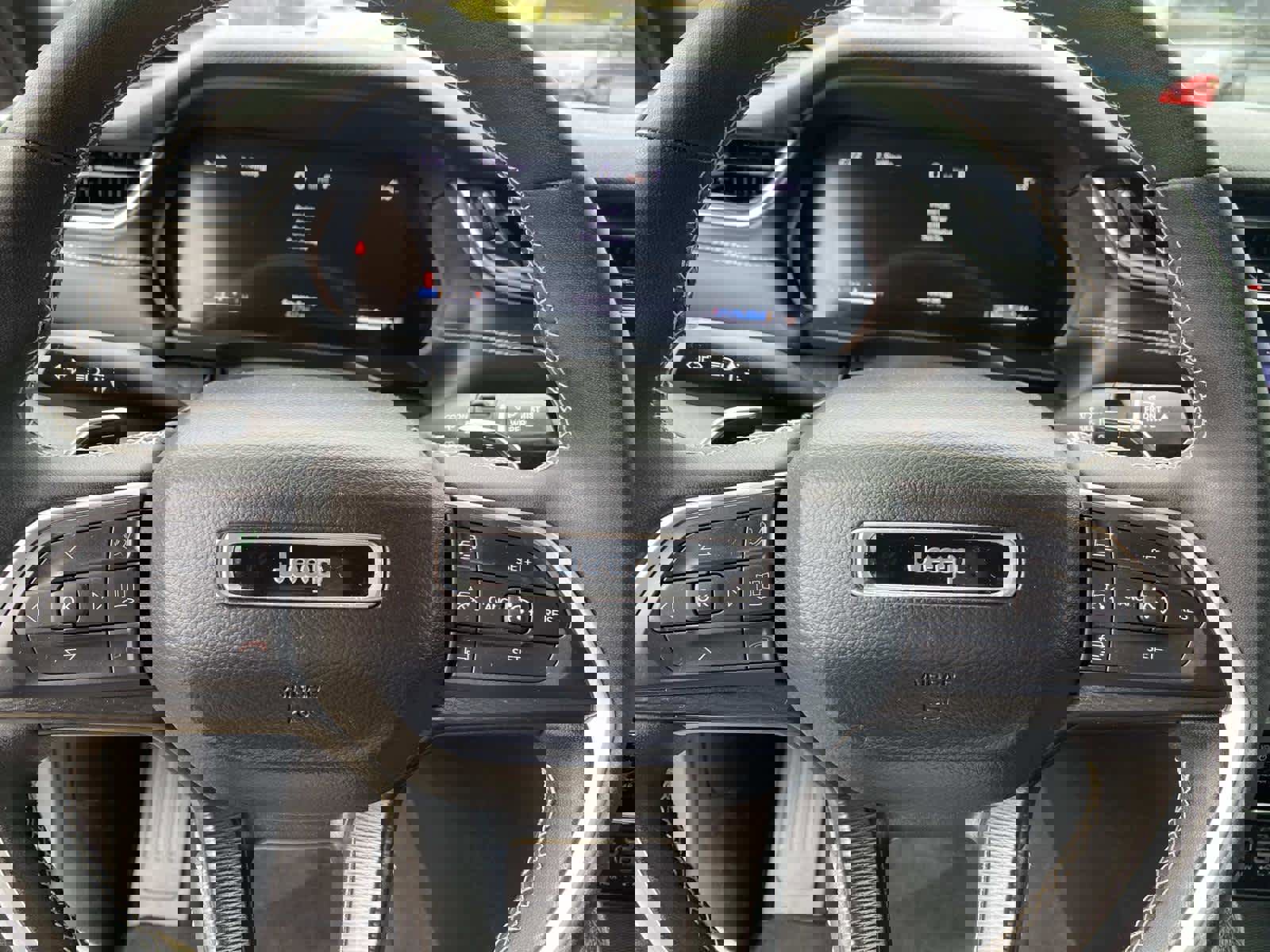 Certified 2024 Jeep Grand Cherokee Altitude image 15