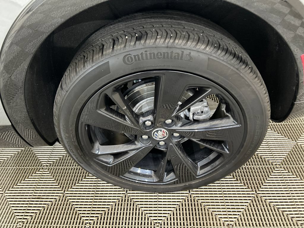 Used 2023 Buick Envision Essence w/ Technology Package I AWD/4WD image 10
