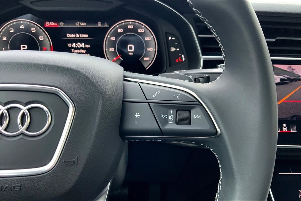 Certified 2025 Audi Q7 2.0T Premium w/ Convenience Plus Package image 25