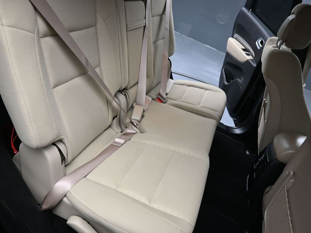 Used 2019 Dodge Durango SXT image 23