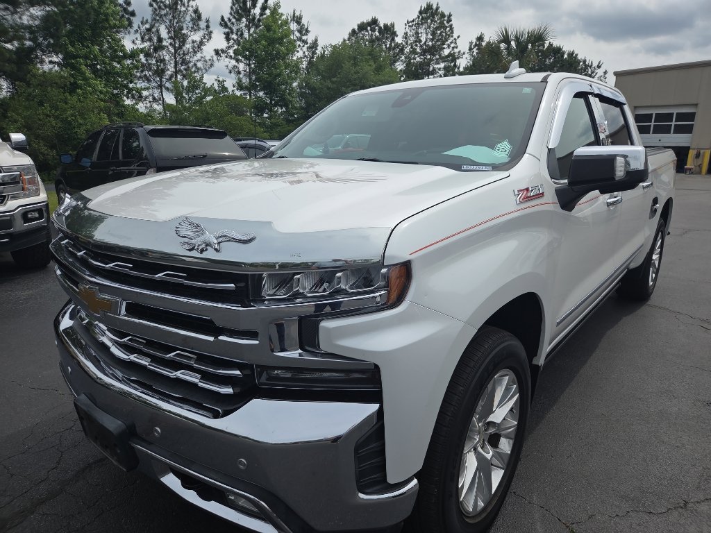 Used 2020 Chevrolet Silverado 1500 LTZ w/ LTZ Plus Package AWD/4WD video 1