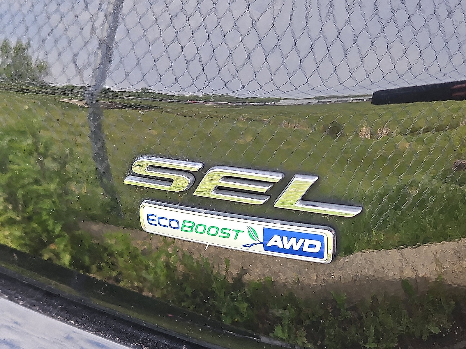 Used 2019 Ford Edge SEL AWD/4WD image 10
