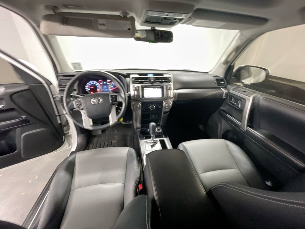 Used 2018 Toyota 4Runner SR5 Premium image 20