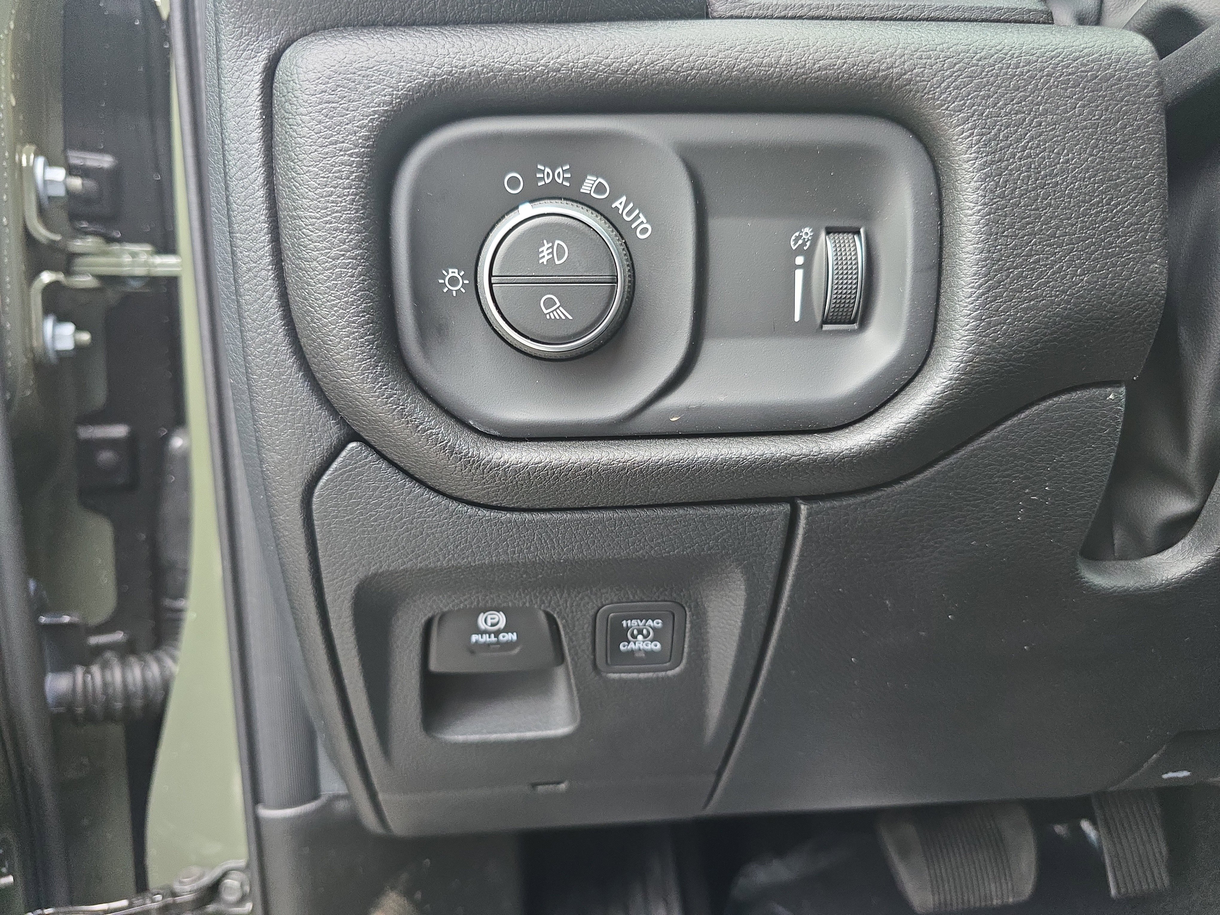 New 2026 RAM 1500 Classic Warlock image 19