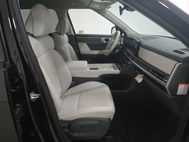 Used 2025 Hyundai Santa Fe SEL AWD/4WD image 6