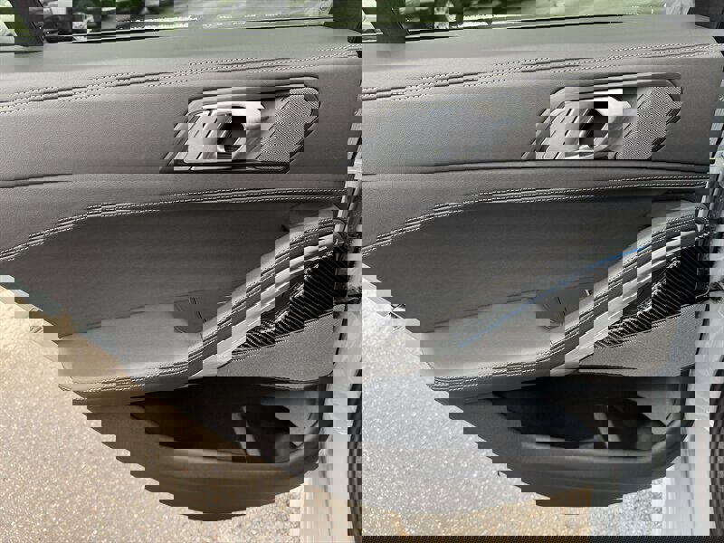 Used 2026 BMW X6 M60i image 21