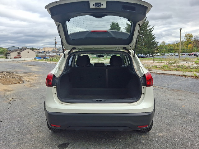 Used 2017 Nissan Rogue Sport S AWD/4WD image 35