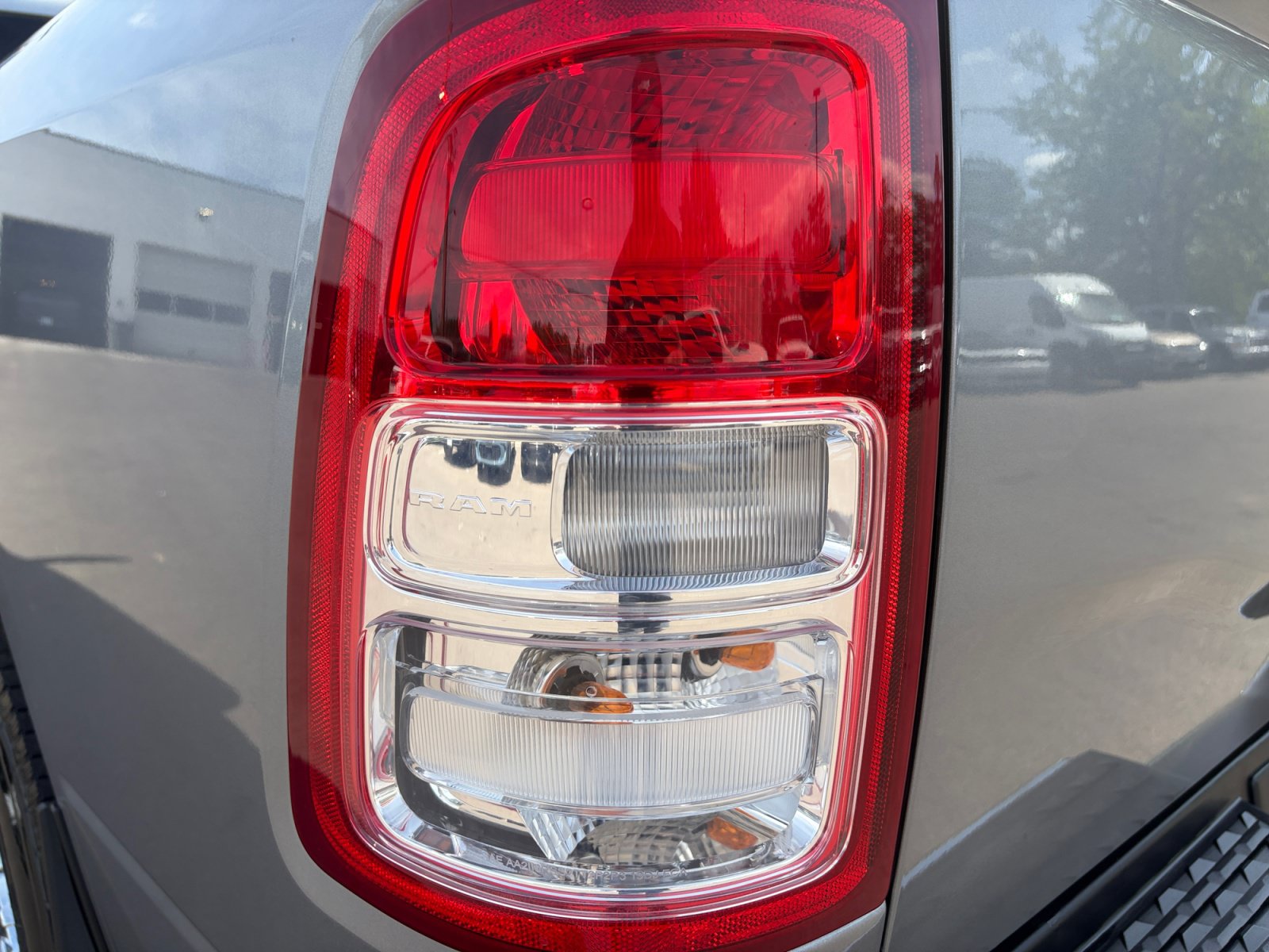 Used 2024 RAM 2500 Tradesman w/ Chrome Appearance Group AWD/4WD image 28