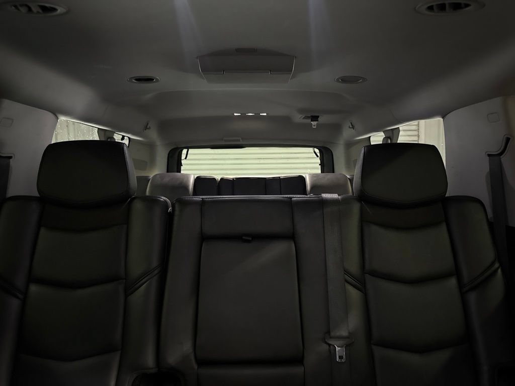 Used 2018 Cadillac Escalade ESV Luxury RWD image 10