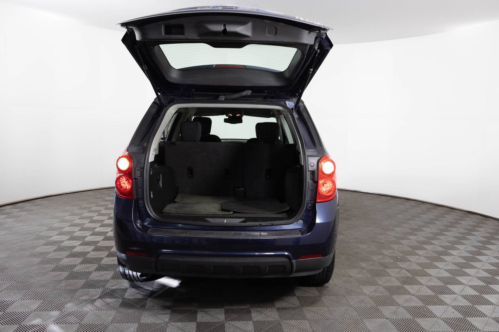 Used 2015 Chevrolet Equinox LS image 32