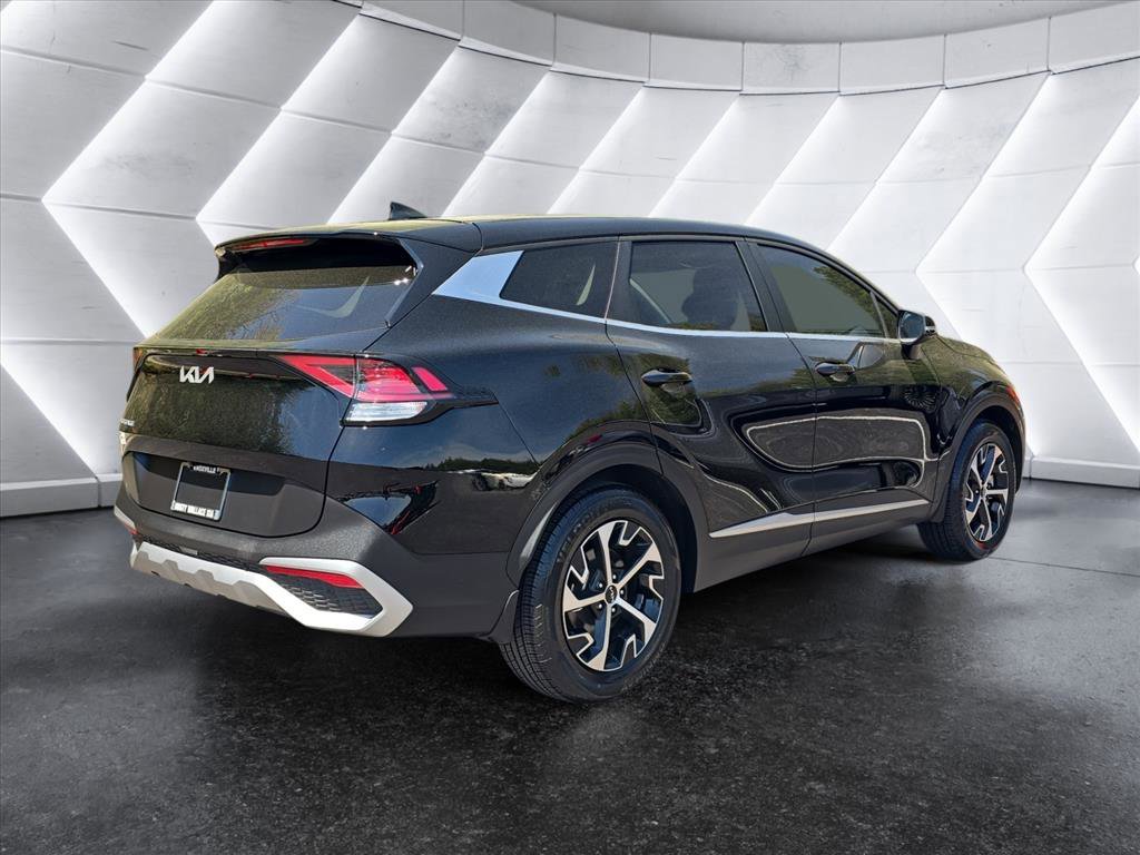 Used 2025 Kia Sportage EX FWD image 5