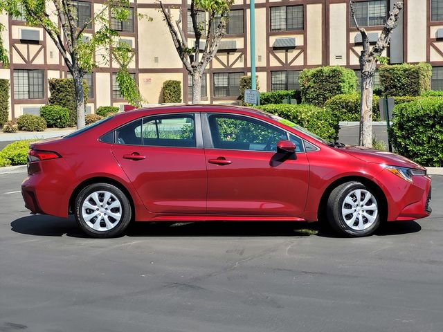 Used 2024 Toyota Corolla LE image 4
