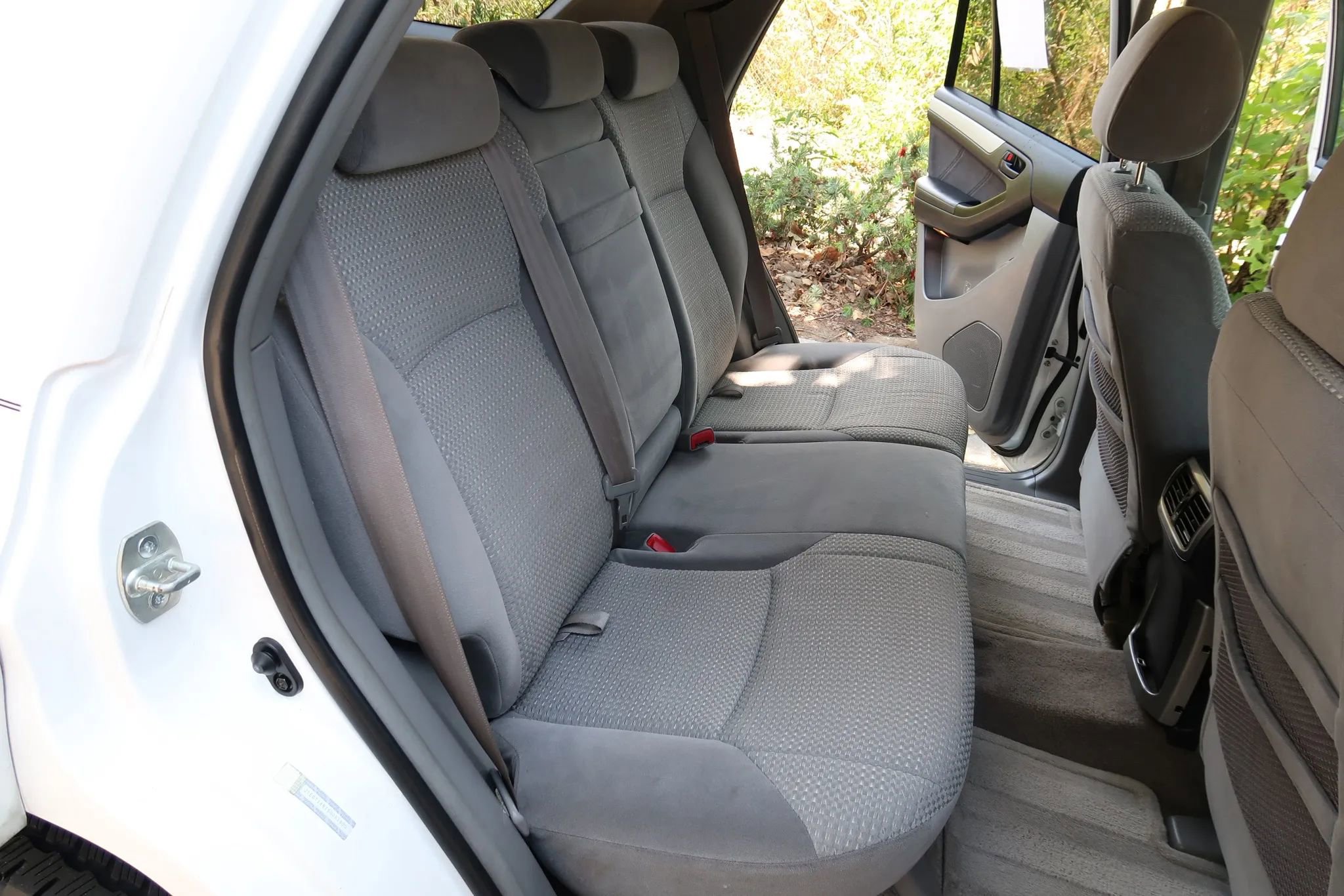Used 2005 Toyota 4Runner Sport AWD/4WD image 25