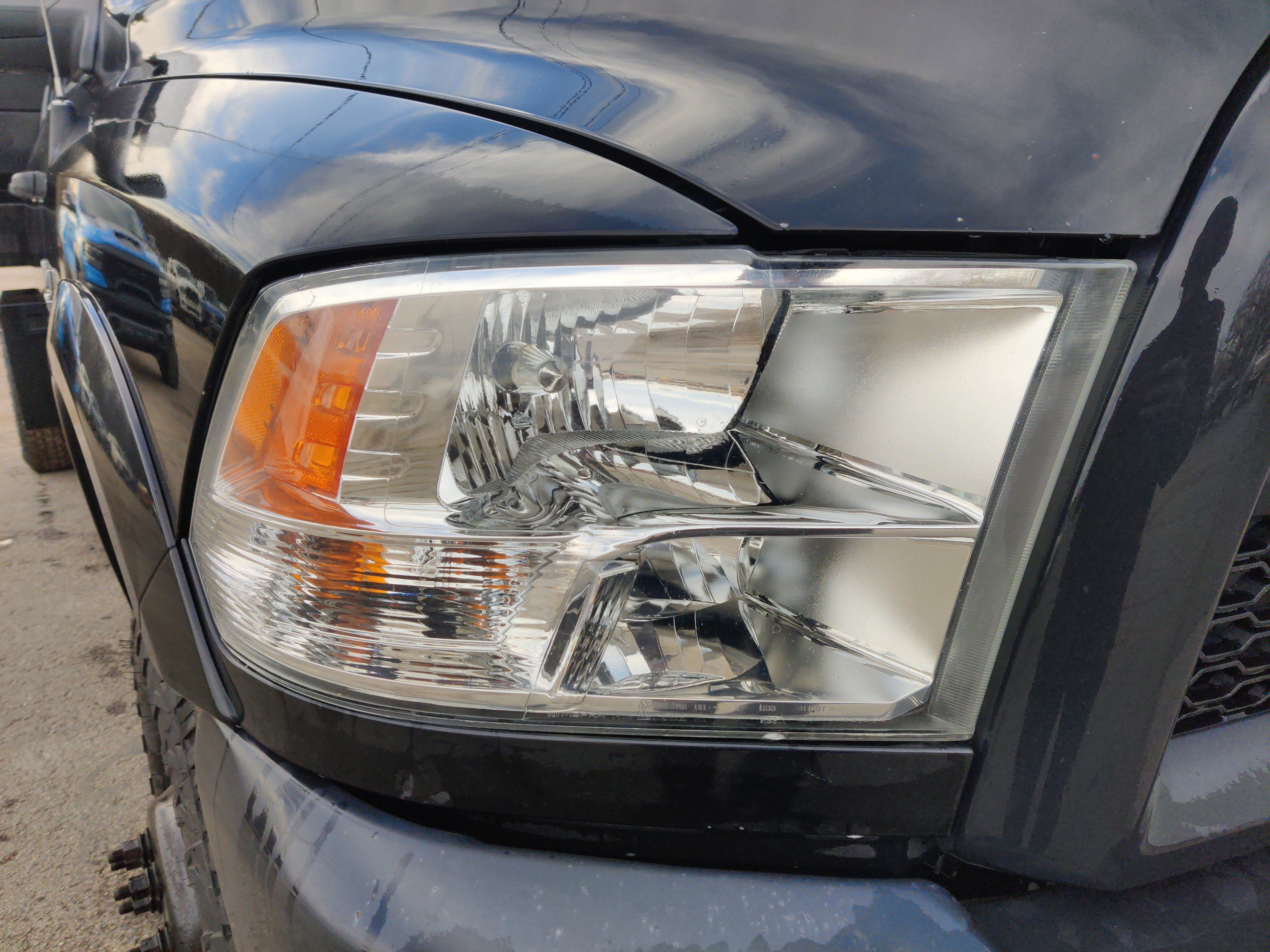 Used 2018 RAM 3500 Tradesman image 4