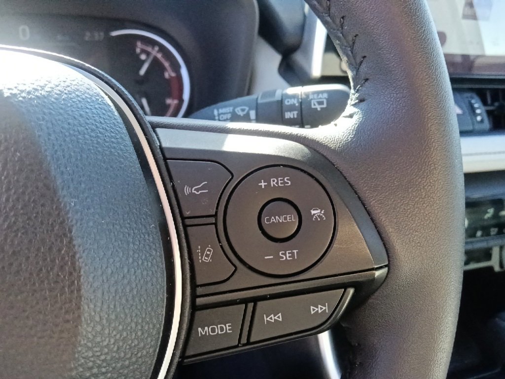 Used 2024 Toyota RAV4 XLE Premium image 19