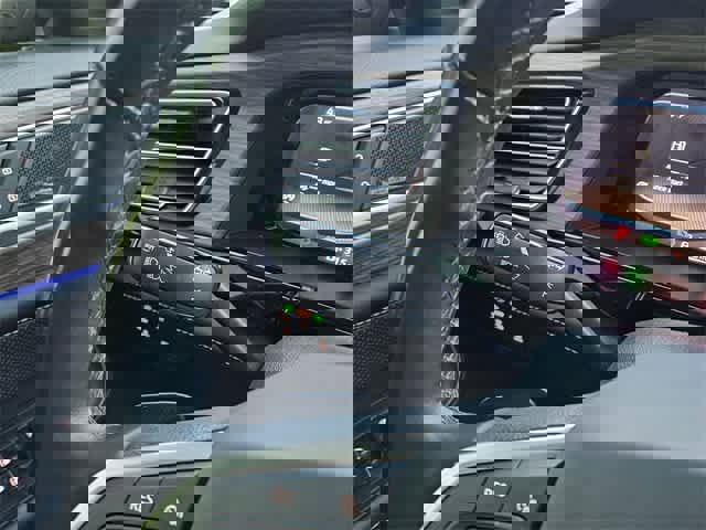 Used 2024 Volkswagen Atlas SEL Premium R-Line image 20