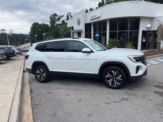 New 2026 Volkswagen Atlas SE image 2