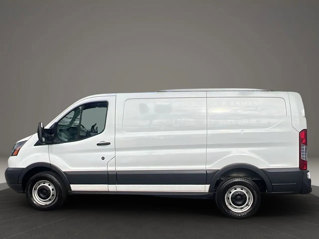 Used 2018 Ford Transit 250 130 Low Roof image 8
