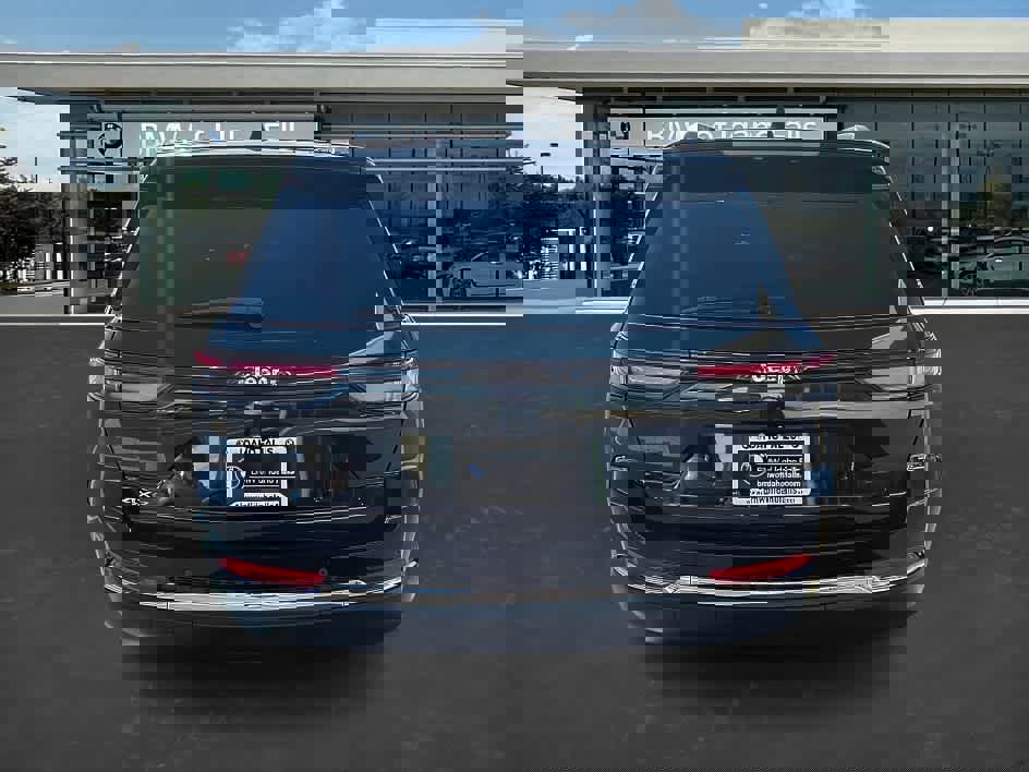 Used 2023 Jeep Grand Cherokee 4WD 4xe image 7