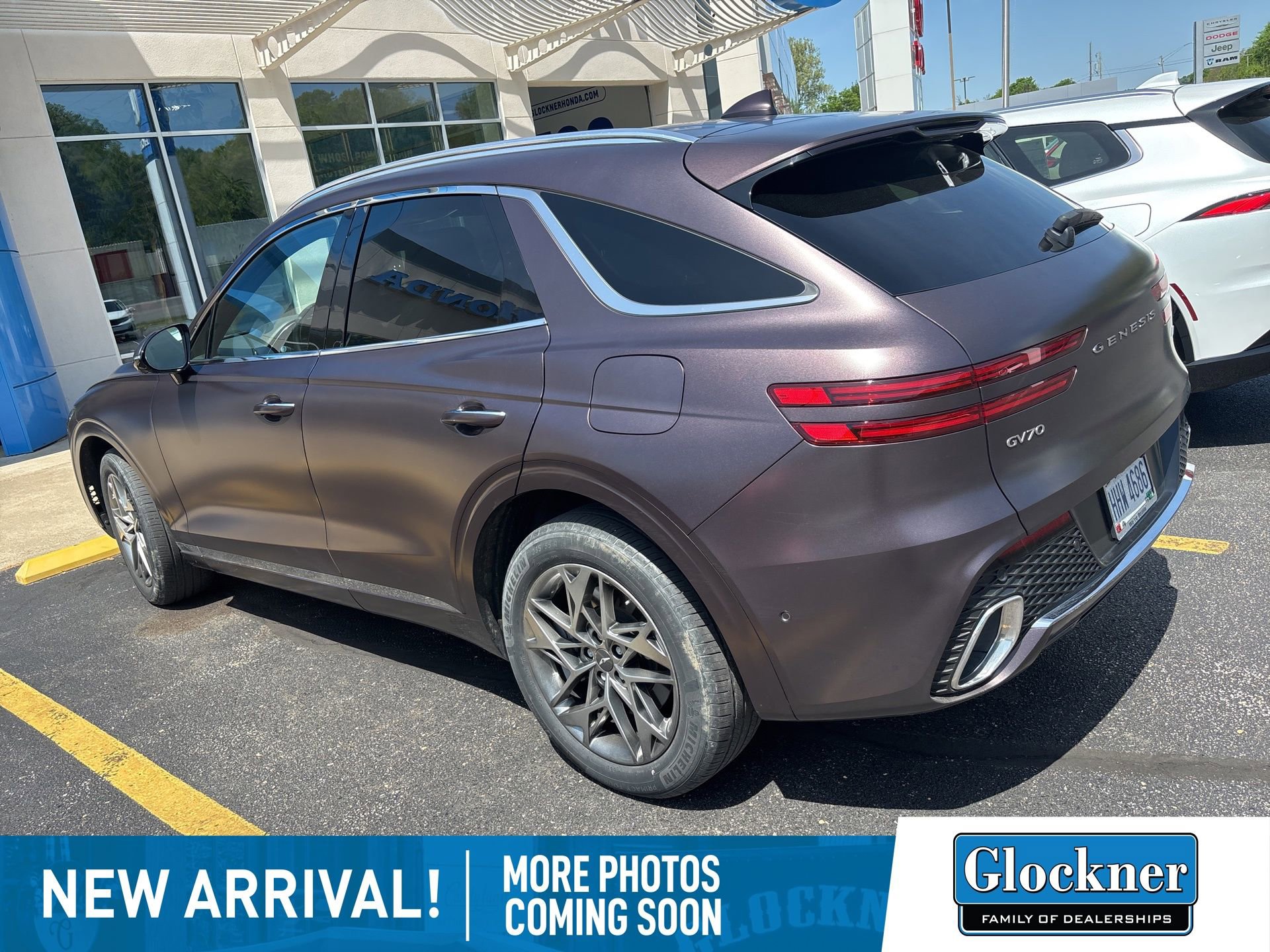 Used 2023 Genesis GV70 2.5T w/ Advanced Package AWD/4WD image 5