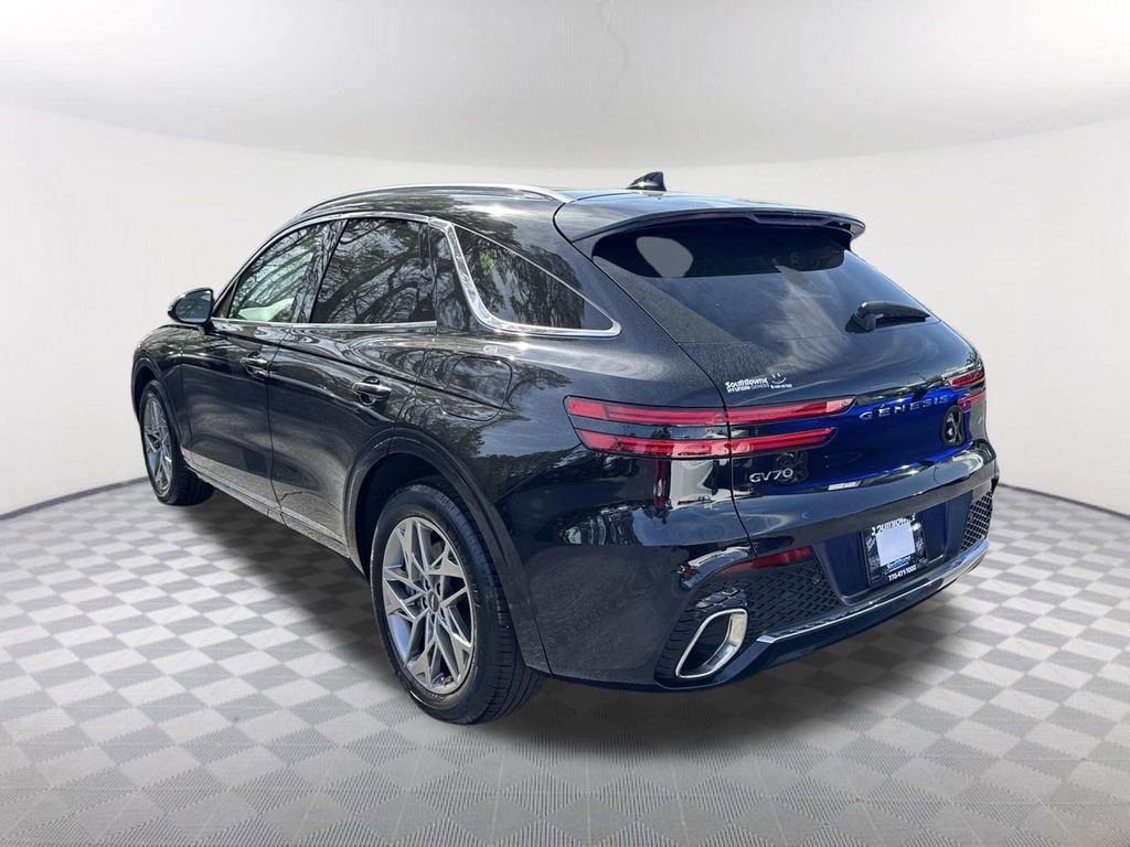 Used 2025 Genesis GV70 2.5T w/ Select Package image 7