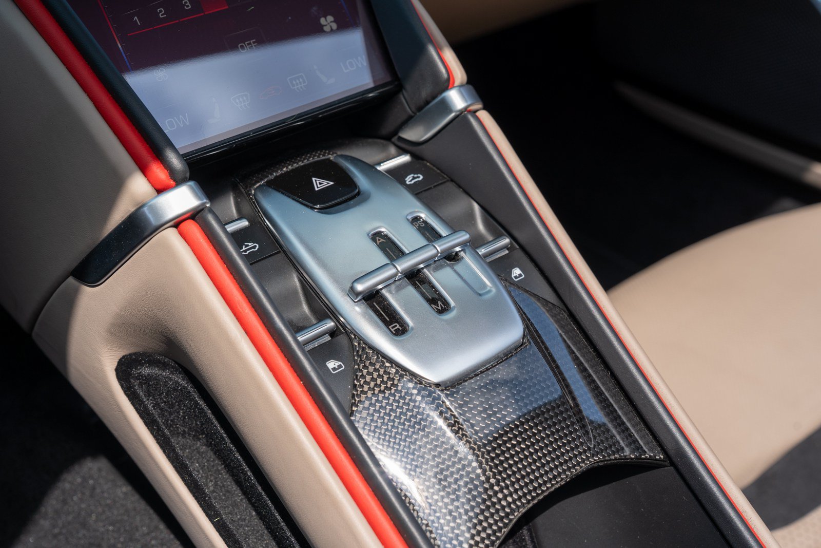 Used 2024 Ferrari Roma Spider RWD image 41