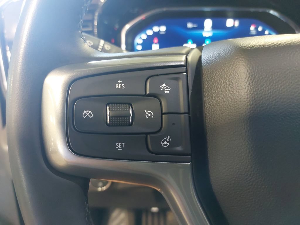 Used 2023 Chevrolet Silverado 1500 LT AWD/4WD image 16