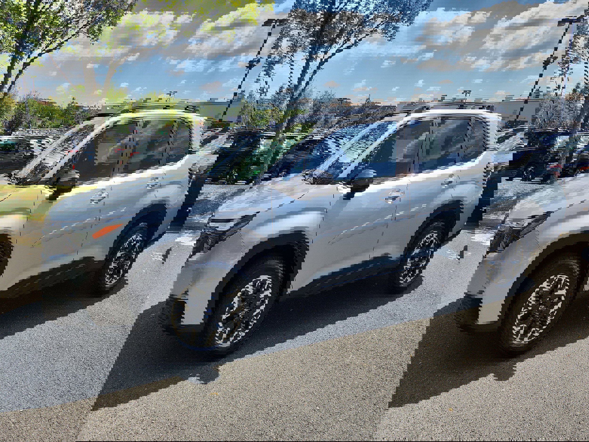 Used 2025 Subaru Forester Premium w/ Convenience Package #1 image 4