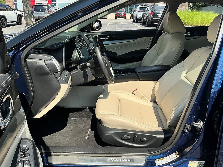 Used 2017 Nissan Maxima 3.5 SL FWD image 11