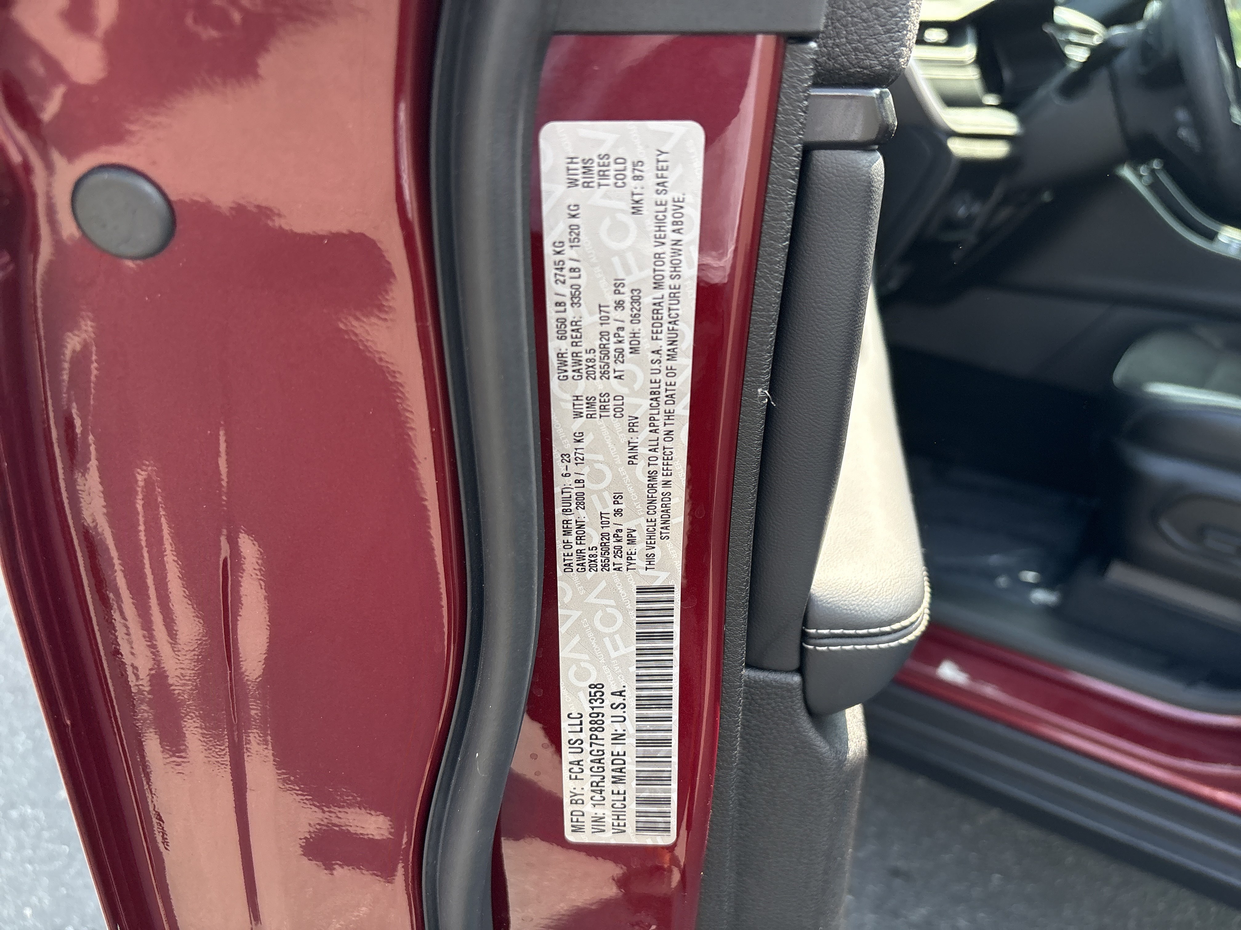 Used 2023 Jeep Grand Cherokee Altitude RWD image 36