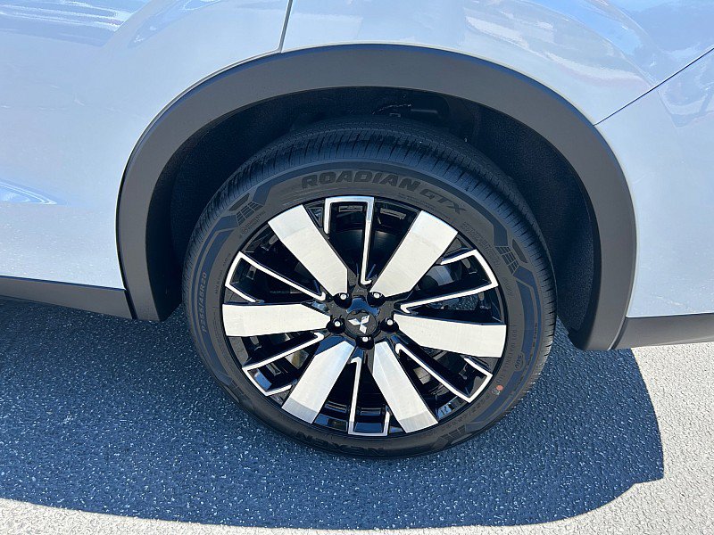 New 2026 Mitsubishi Outlander SE FWD image 10
