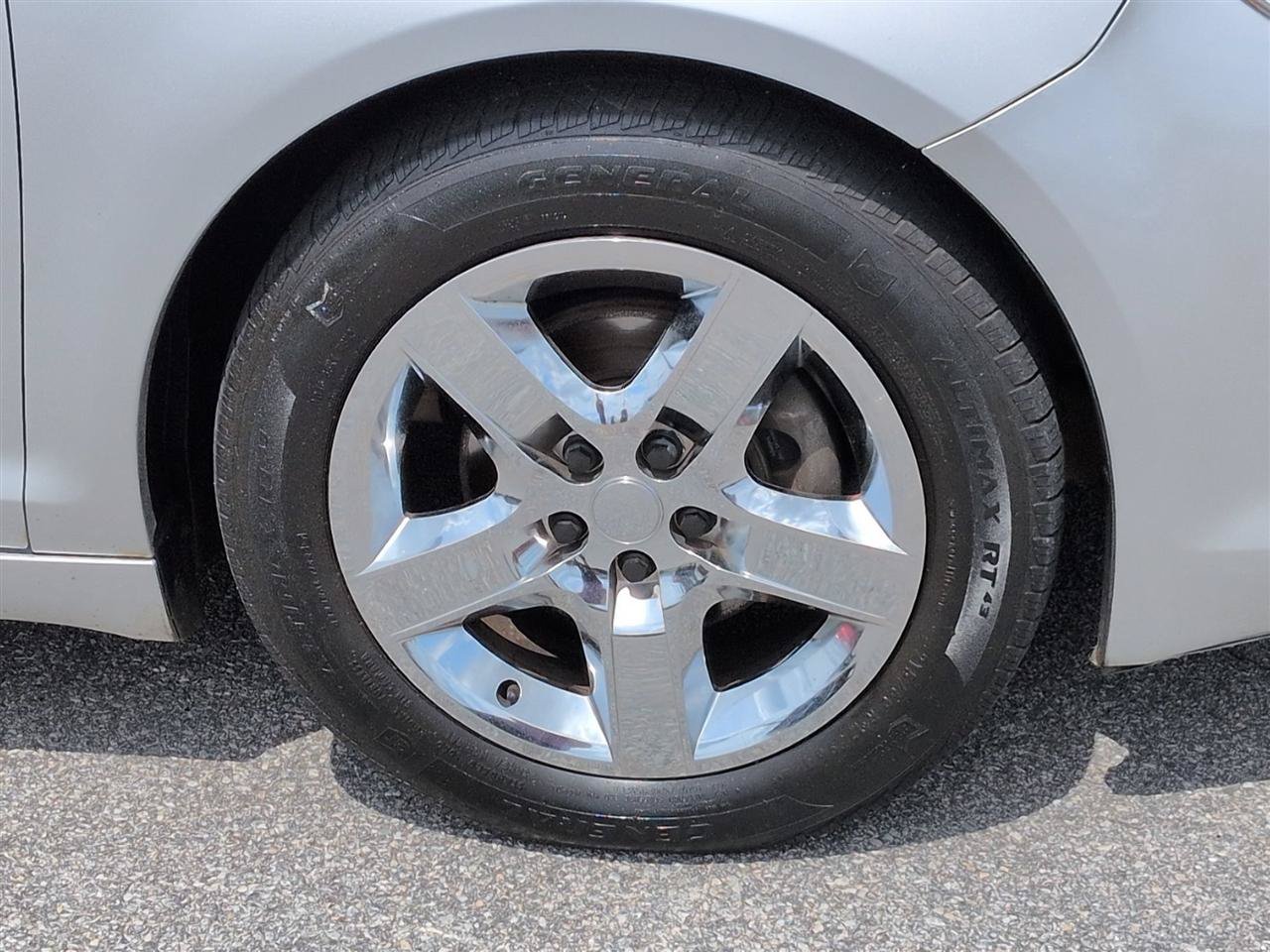 Used 2011 Chevrolet Malibu LS FWD image 10