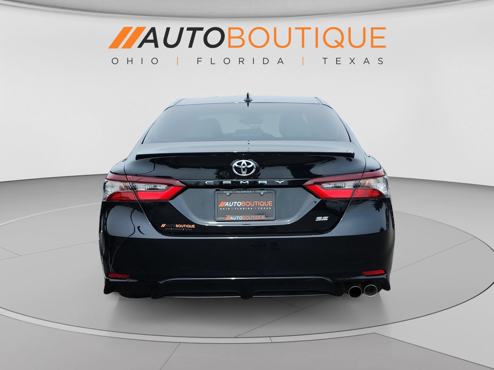 Used 2022 Toyota Camry SE FWD image 4
