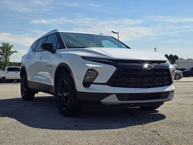 Used 2024 Chevrolet Blazer LT w/ Convenience Package FWD image 7