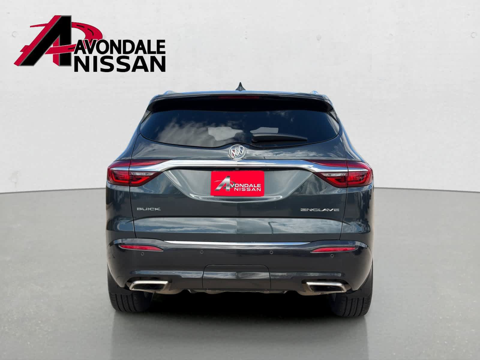 Used 2018 Buick Enclave Premium w/ Experience Buick Package FWD image 4