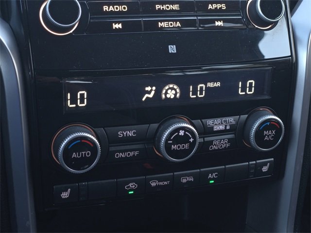 Used 2022 Subaru Ascent Premium w/ Convenience Package image 22