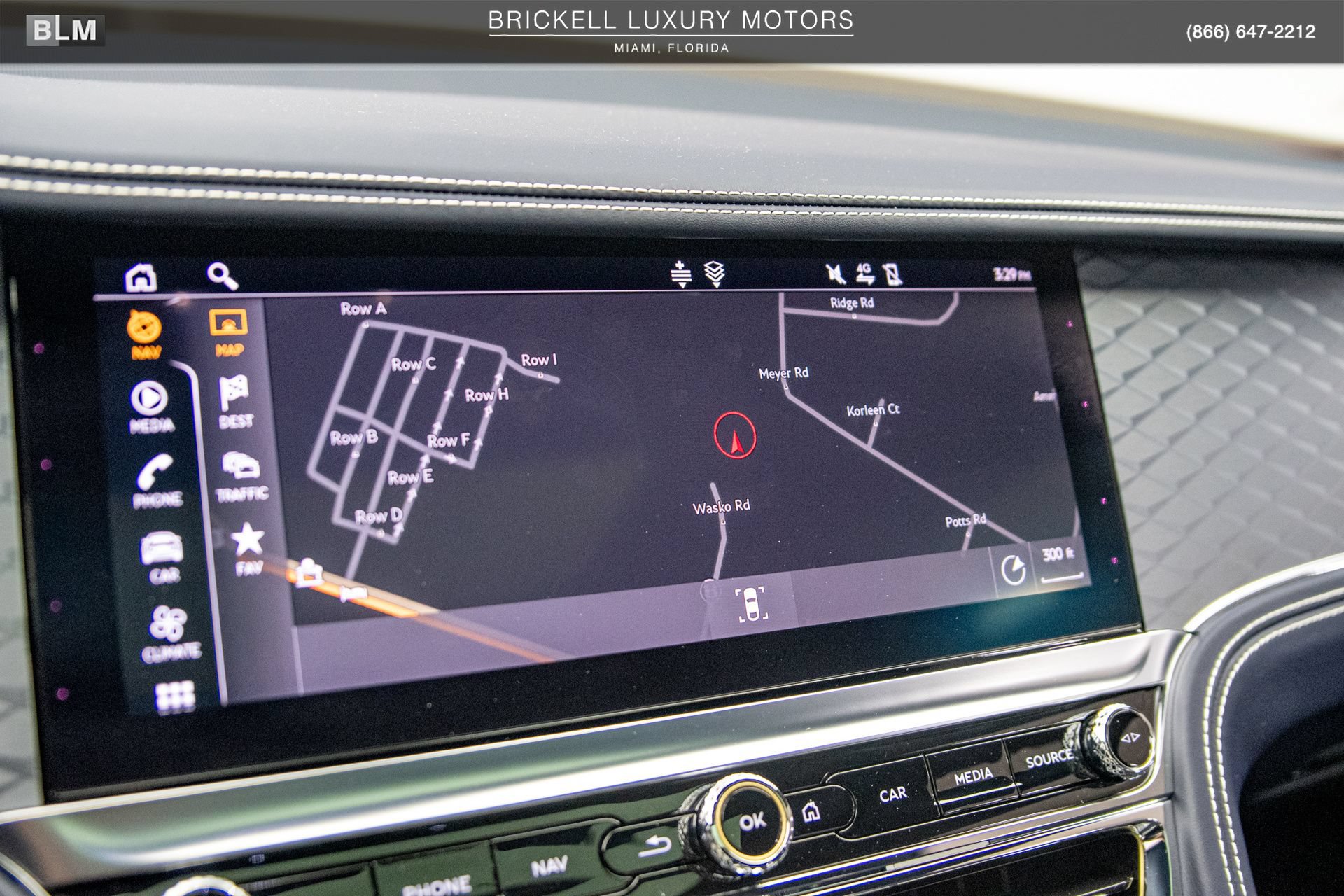 Used 2024 Bentley Flying Spur V8 AWD/4WD image 24