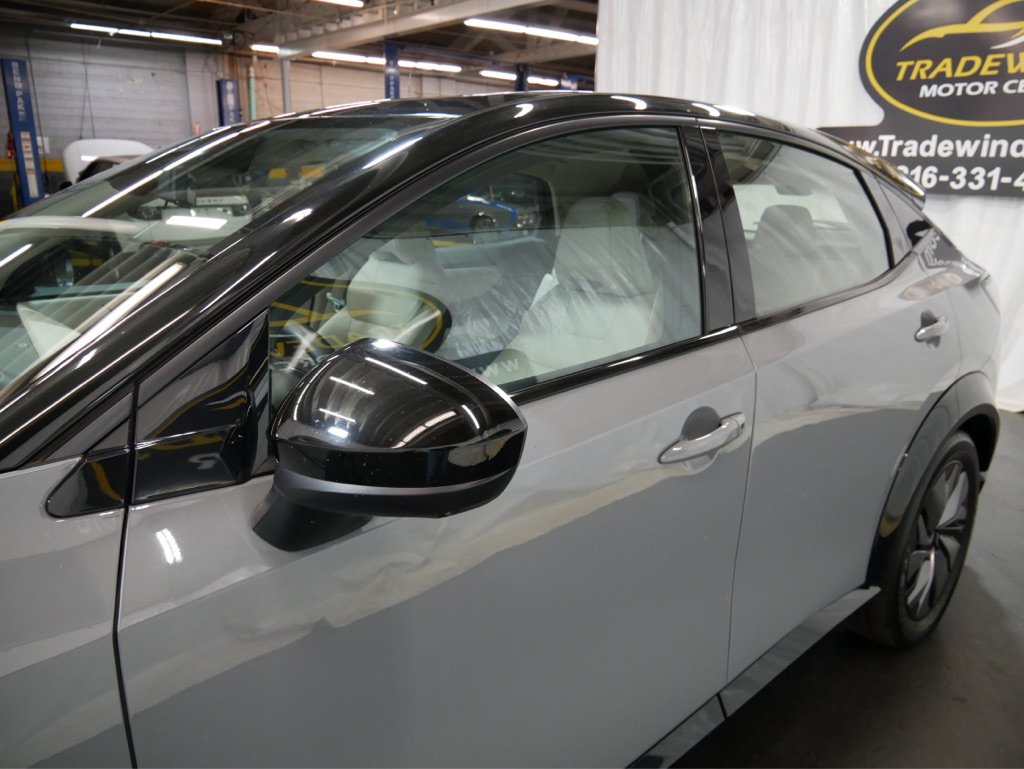 Used 2024 Nissan Ariya AWD image 5
