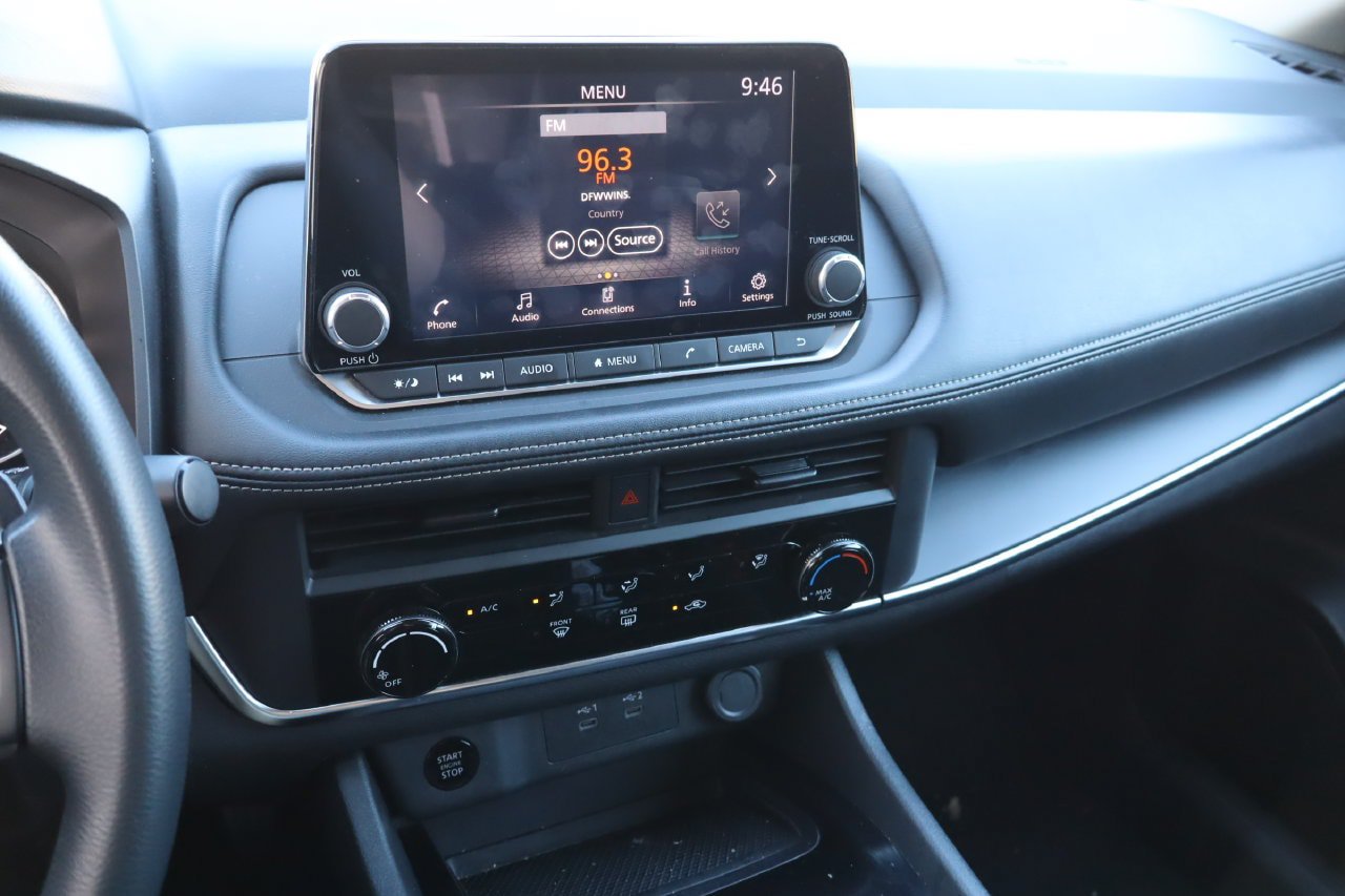 Used 2024 Nissan Rogue S FWD image 5