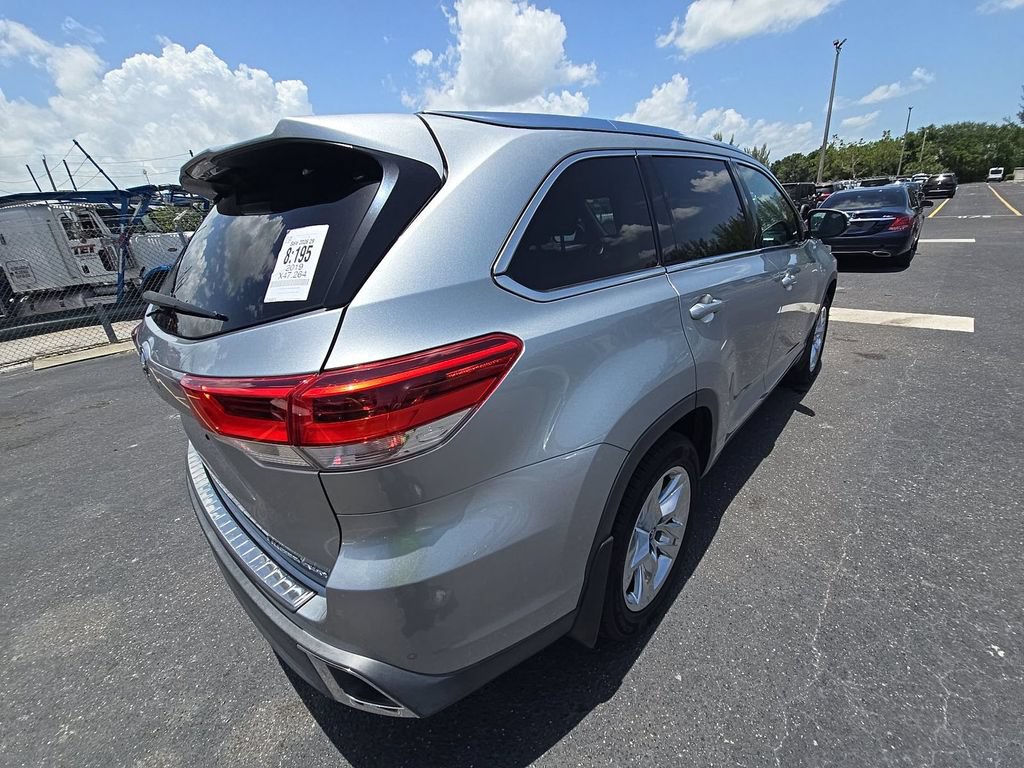 Used 2019 Toyota Highlander Limited AWD/4WD image 7
