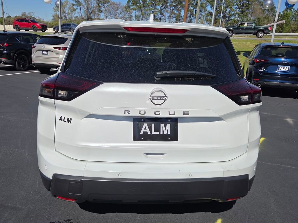 Used 2025 Nissan Rogue SV image 10