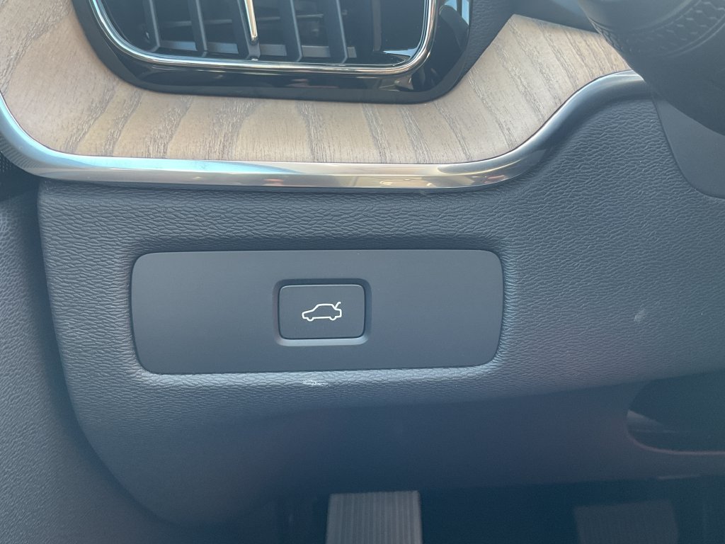 New 2027 Volvo XC60 B5 Core AWD/4WD image 30