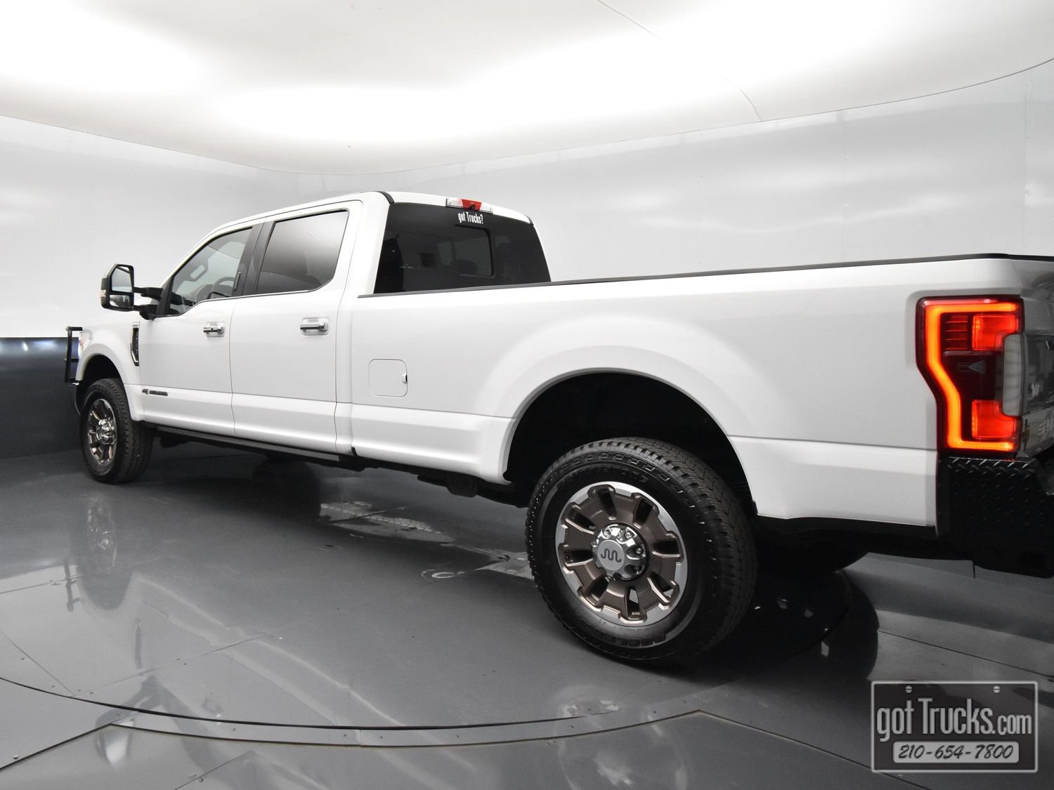 Used 2017 Ford F350 King Ranch w/ King Ranch Ultimate Package AWD/4WD image 5