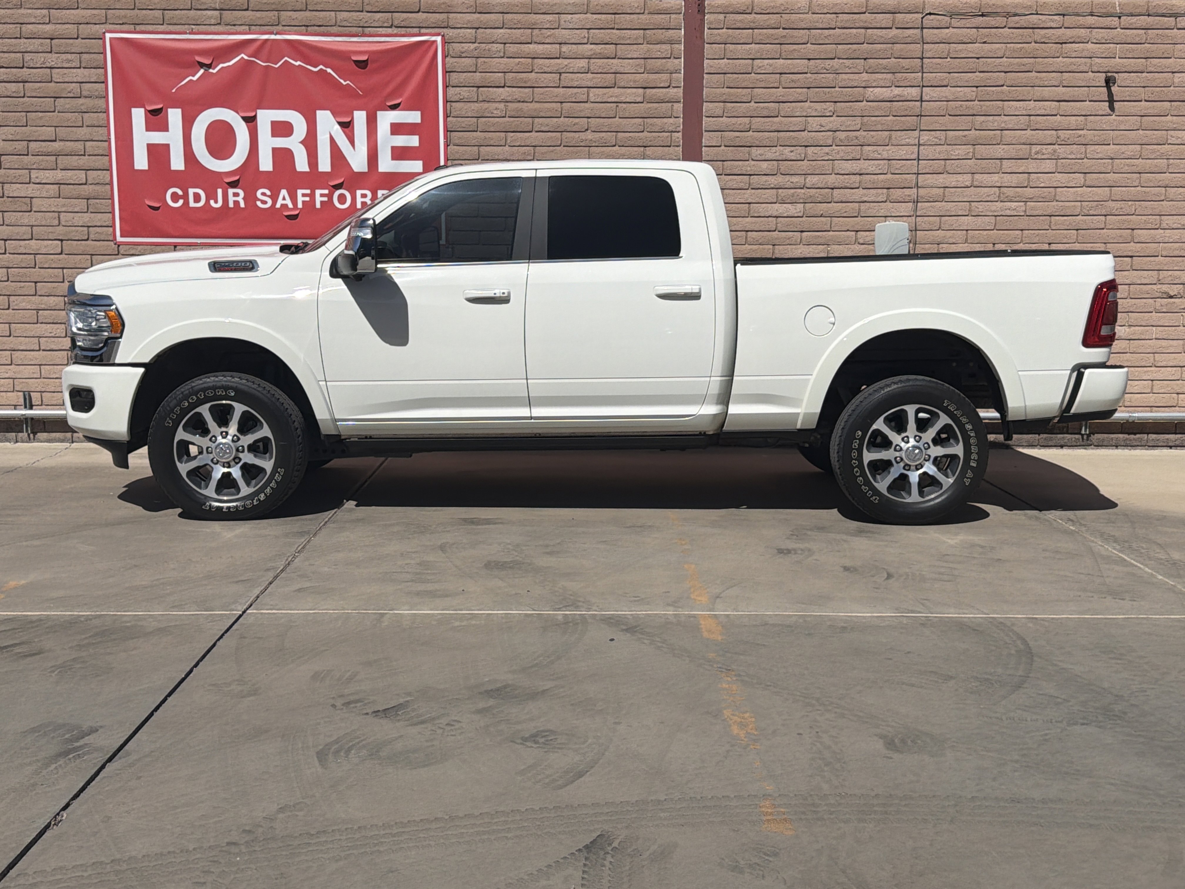 Used 2024 RAM 2500 Limited w/ Safety Group AWD/4WD image 2