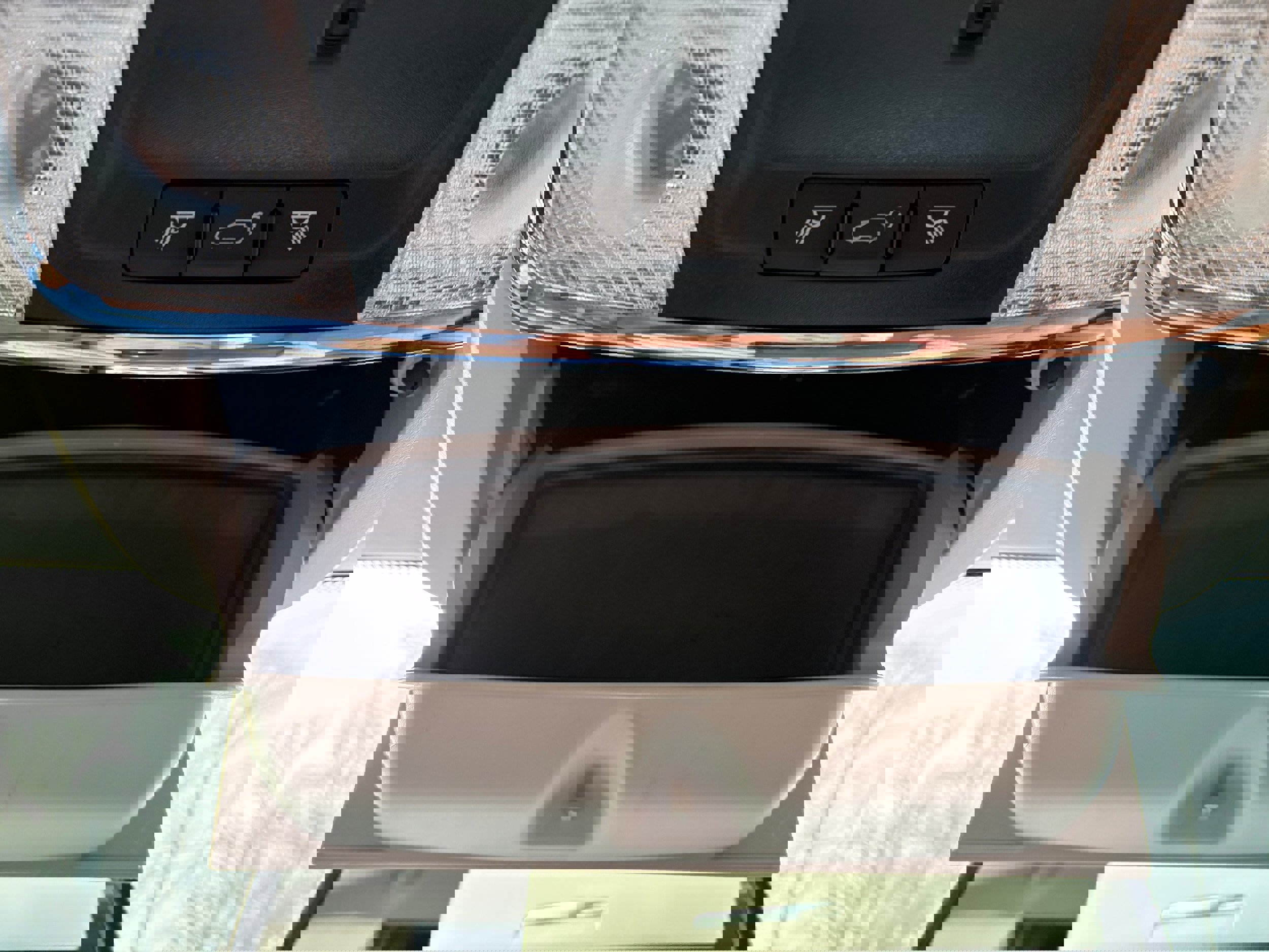 Used 2012 Jeep Grand Cherokee Overland image 48