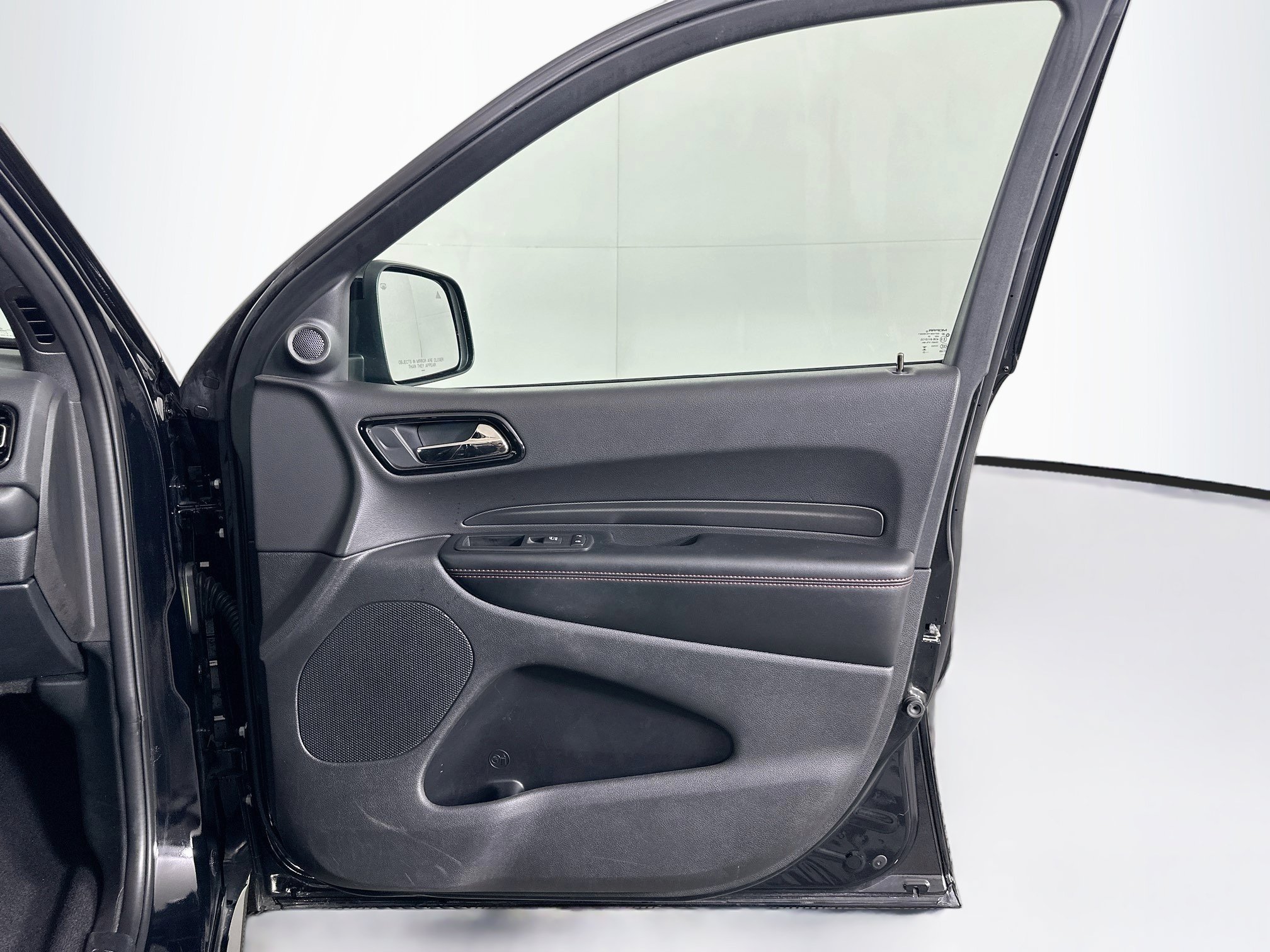 Used 2025 Dodge Durango GT RWD image 35