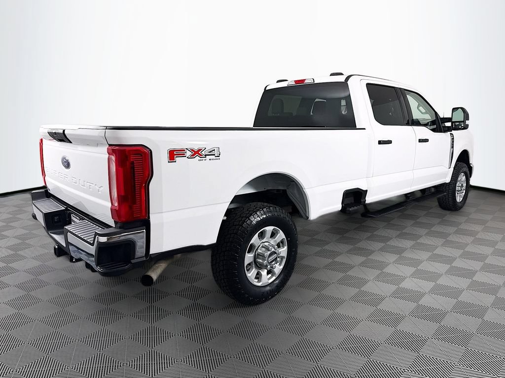 Used 2024 Ford F350 XLT w/ FX4 Off-Road Package AWD/4WD image 7