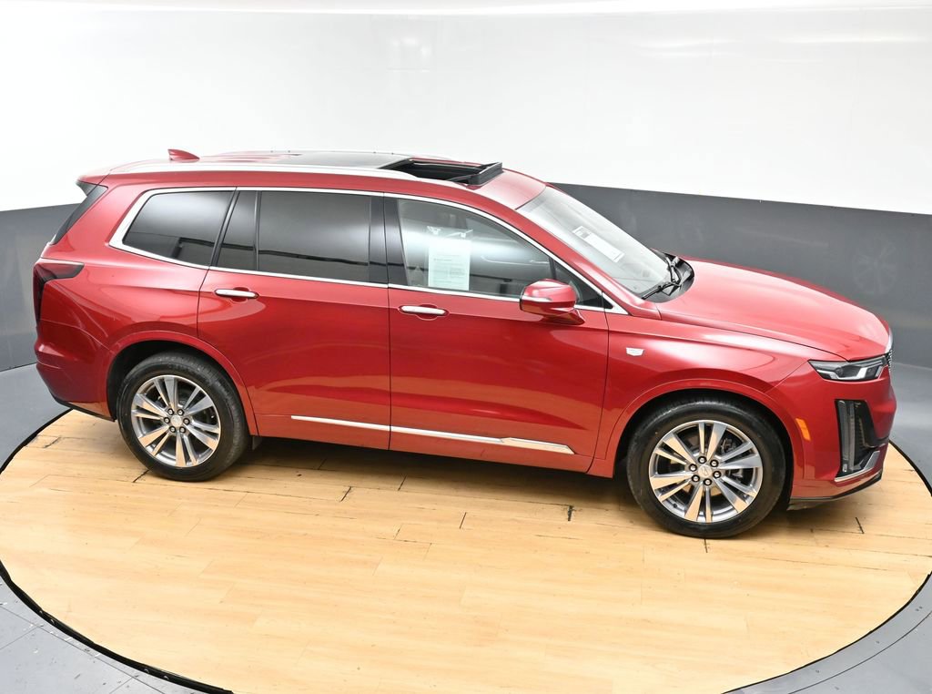 Used 2022 Cadillac XT6 Premium Luxury FWD image 8